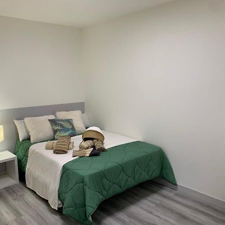 Mirrooms Oviedo Kültér fotó