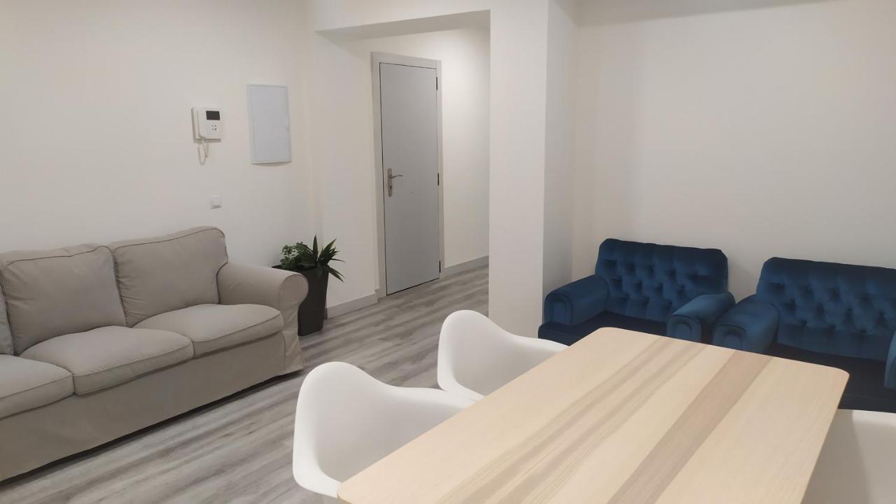 Mirrooms Oviedo Kültér fotó