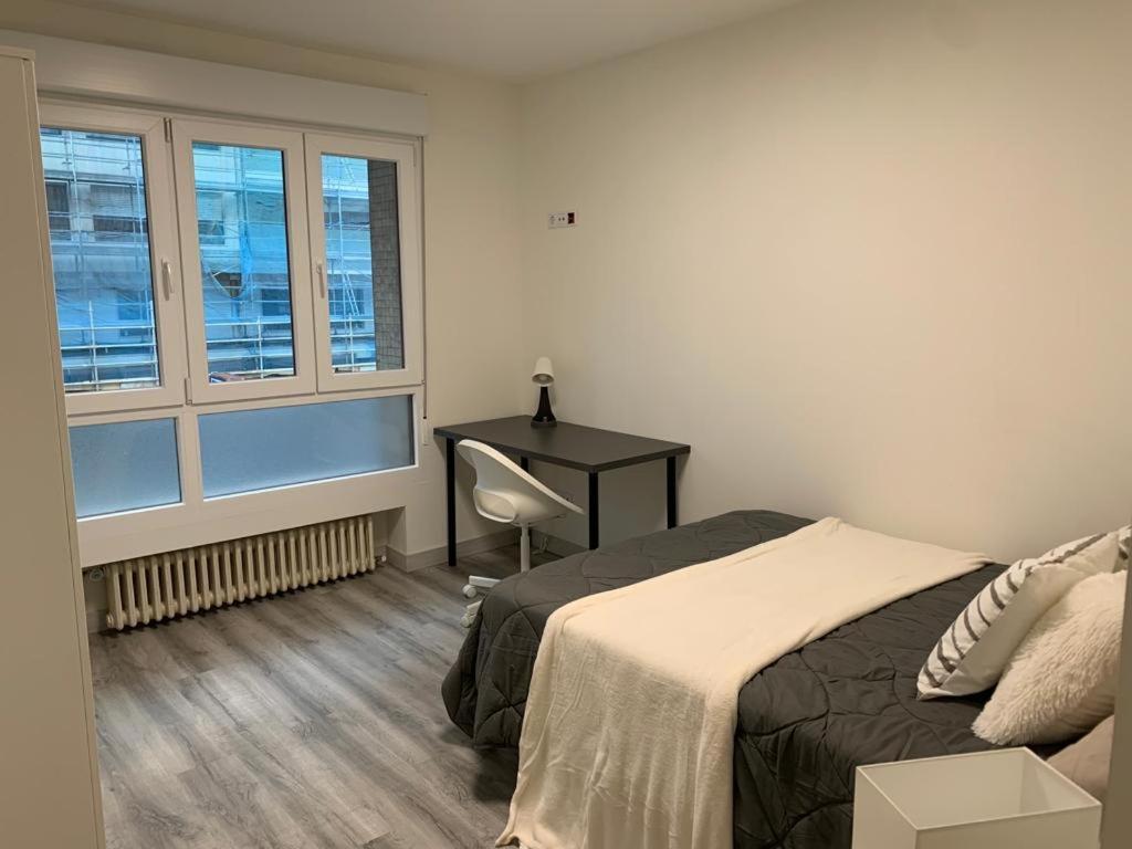 Mirrooms Oviedo Kültér fotó