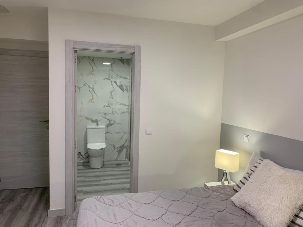 Mirrooms Oviedo Kültér fotó