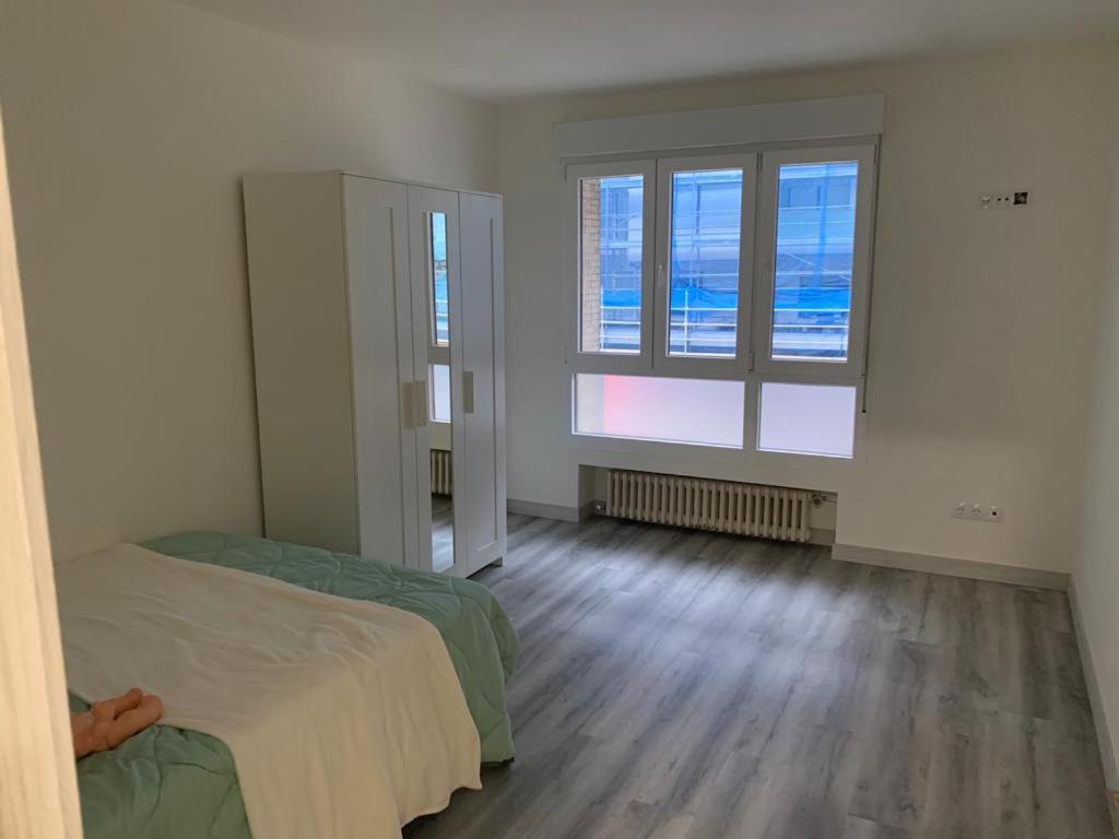 Mirrooms Oviedo Kültér fotó