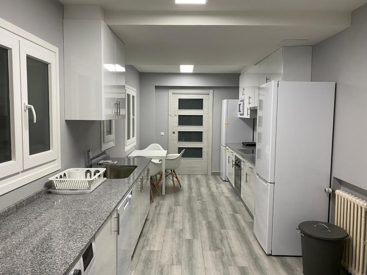 Mirrooms Oviedo Kültér fotó