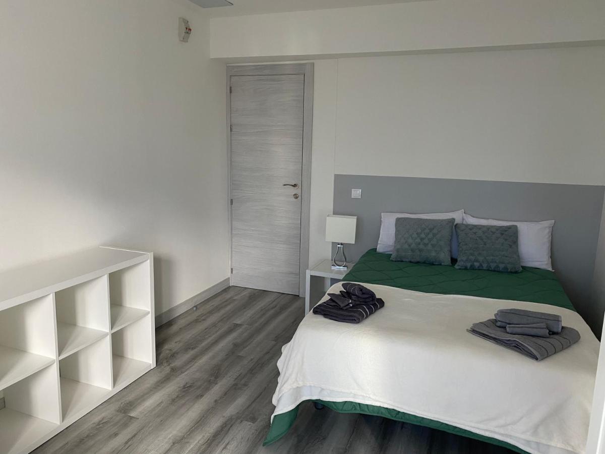 Mirrooms Oviedo Kültér fotó