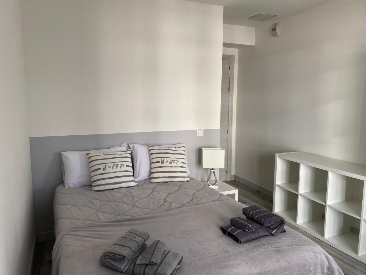 Mirrooms Oviedo Kültér fotó