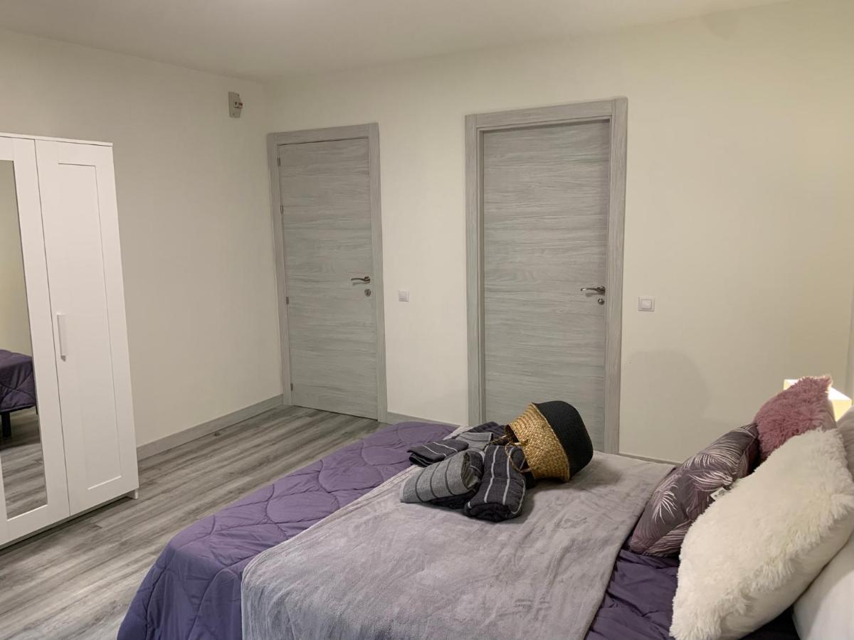 Mirrooms Oviedo Kültér fotó