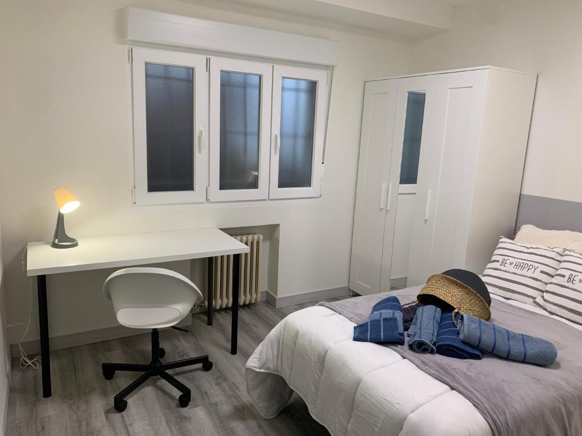 Mirrooms Oviedo Kültér fotó